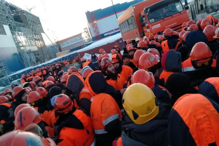 Murmansk’da inşaatta K.Kafkasyalı işçiler ile Asyalı işçiler arasında büyük bir kavga yaşandı