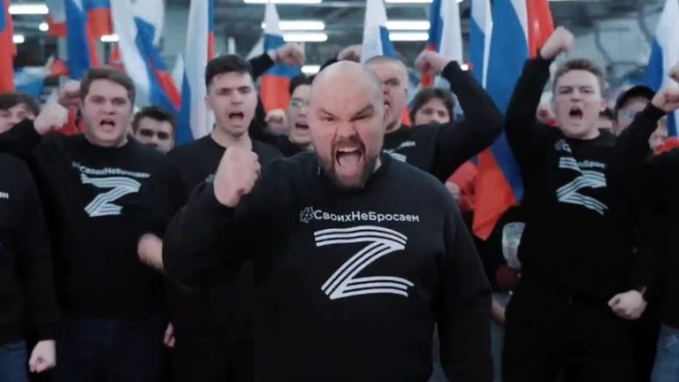 Rusya’da “Z” çılgınlığı ve büyük korku
