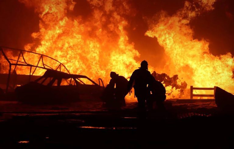 Mahaçkale barut fıçısı üzerinde : patlama ve yangında 35 kişi öldü