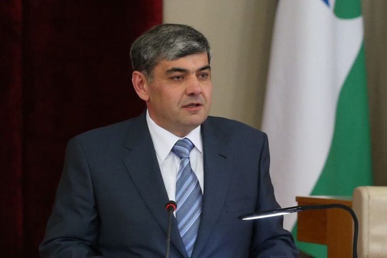 Kazbek Kokov’dan itidal çağrısı