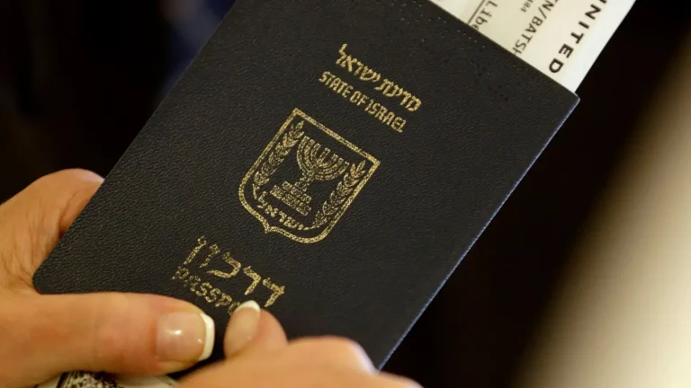 Dağıstanlı şair Rasul Gamzatov’un torununa İsrail pasaportu verildi