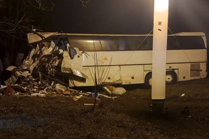 Moskova-Nalçik hattında Otobüs Kazası Meydana Geldi. 5 kişi Hayatını Kaybetti.