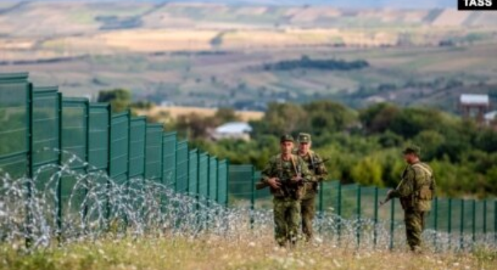 Moskova, Gürcistan’ın Abhazya ve Güney Osetya ile sınırlarını işaretlemesini talep ediyor