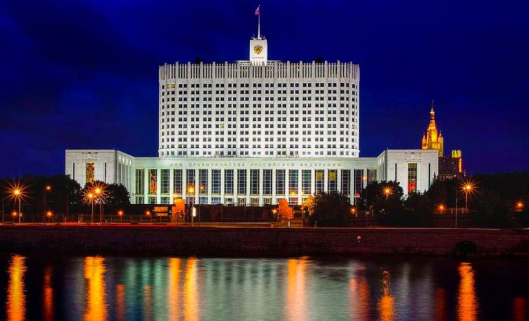 Rus hükümeti Konstantin Zatulin’in geri gönderme yasa tasarısını bir kez daha reddetti