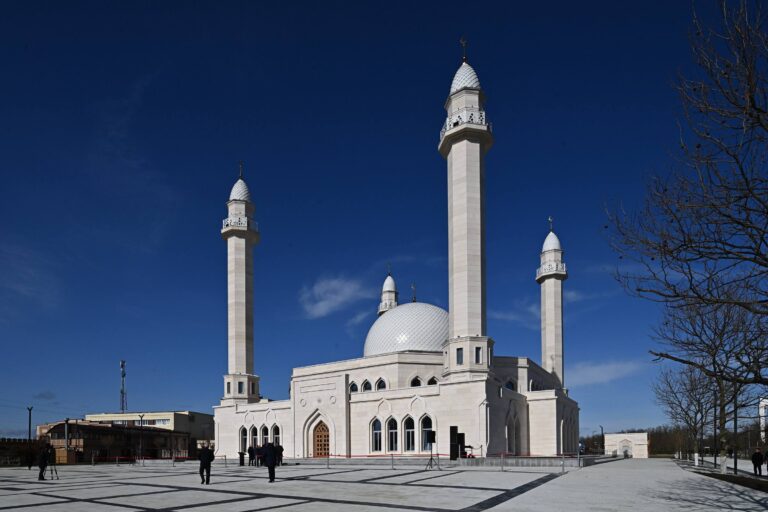 Bugün Adigeysk’te güzel bir cami açıldı